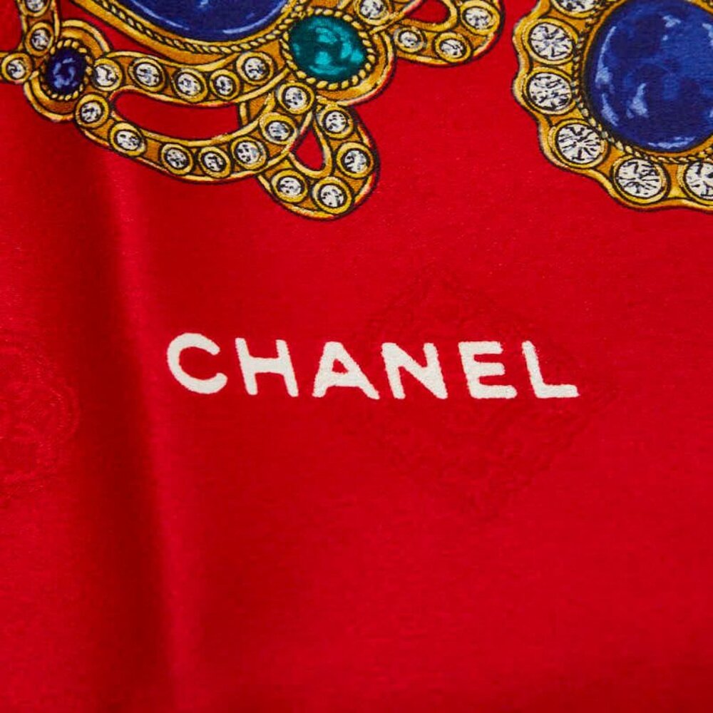 Chanel Gem Pattern Red - Picture 3 of 3